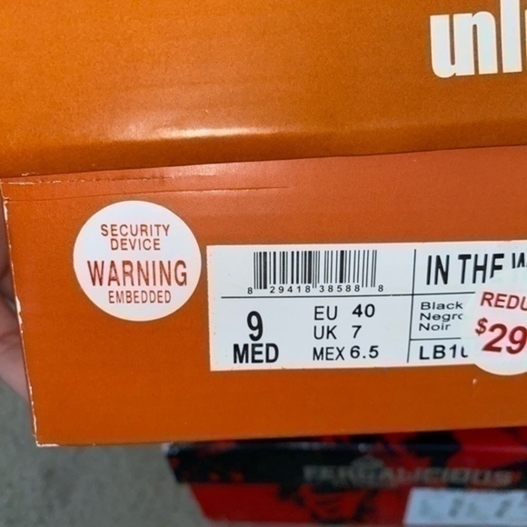 WOMENS 9 BEJEWELED HEELS W/ A 2 1/2inch. HEEL❗️ - Picture 3 of 3